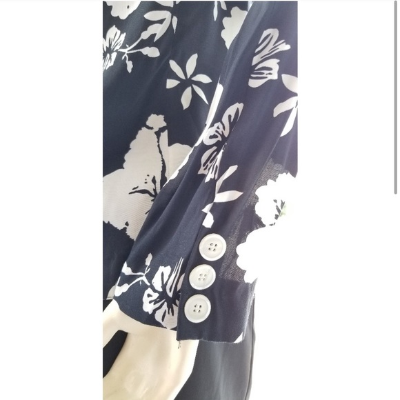 Newport News Black/White Rayon Blazer, 6 - Picture 3 of 6